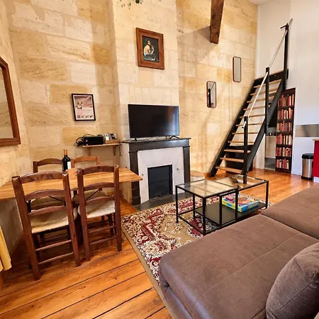 Apartment Duplex De Caractere Chartrons Bordeaux